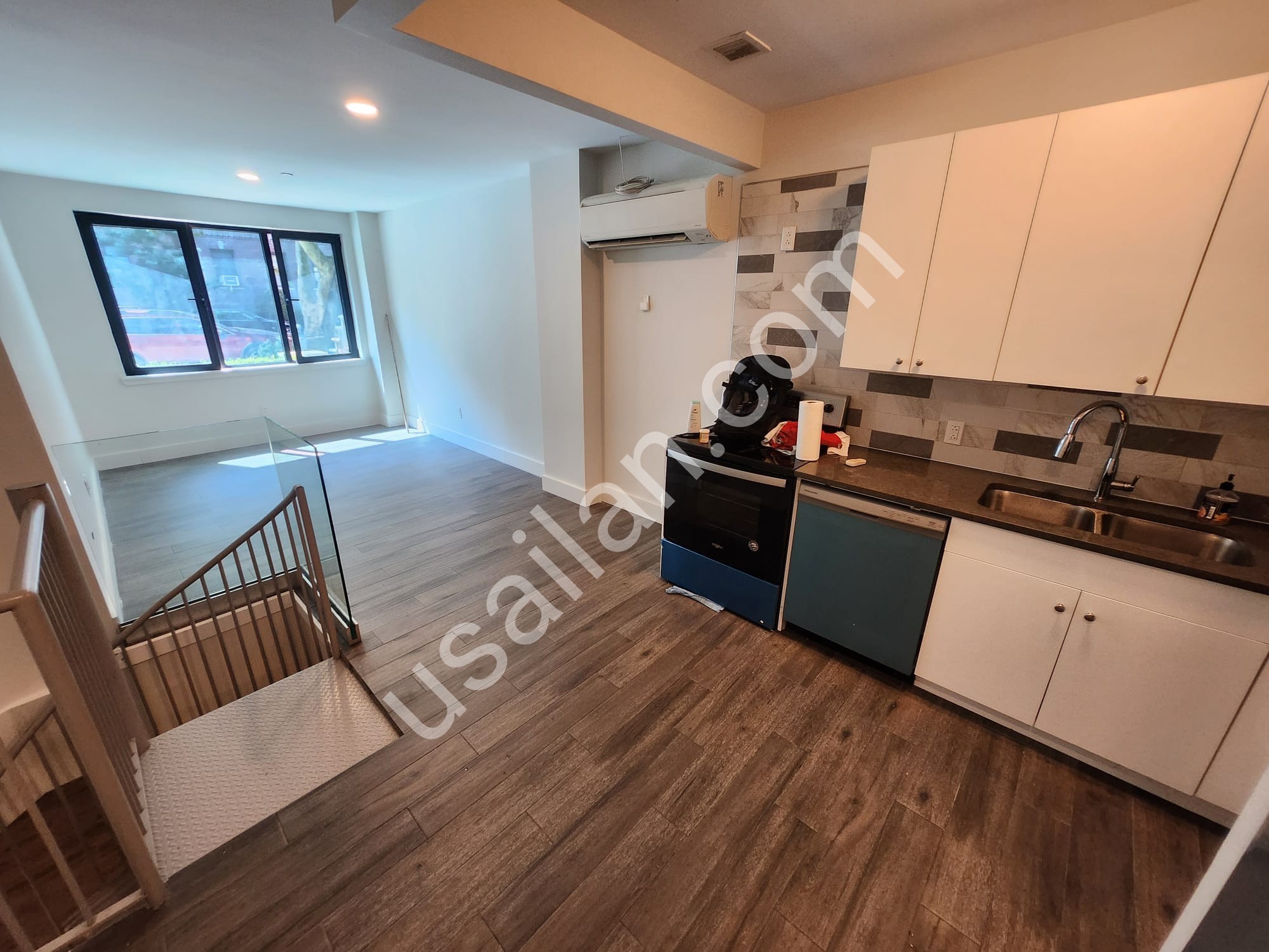 Brooklyn Kings Highway 1 bedroom apartment with backyard and rooftop for rent